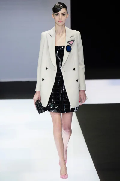 Look 1